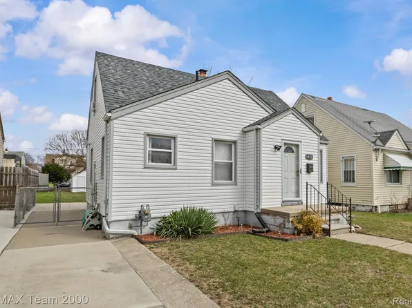 6872 Artesian St, Detroit, MI 48228