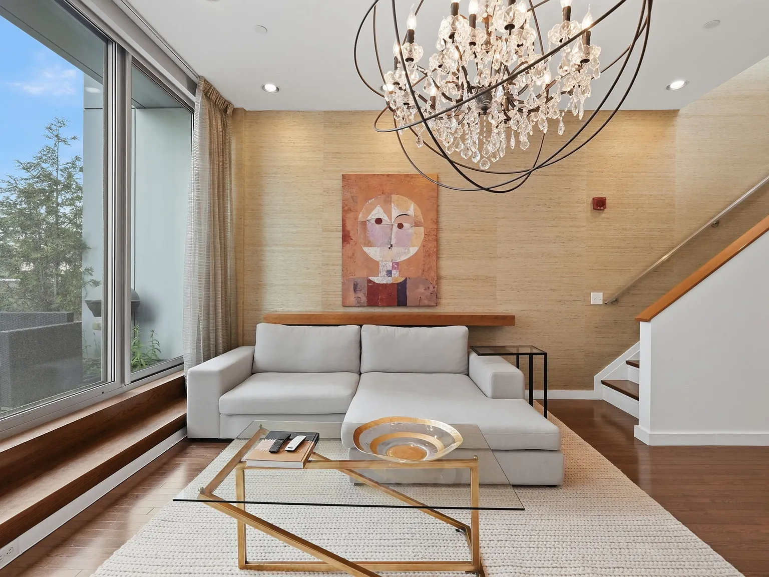 2 bed, 1525 sqft, $7,000 — Photo 2