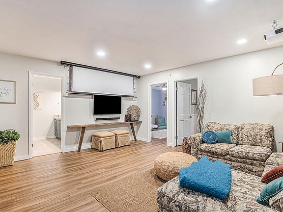 5th image of 6884 Bridgewater Dr SE