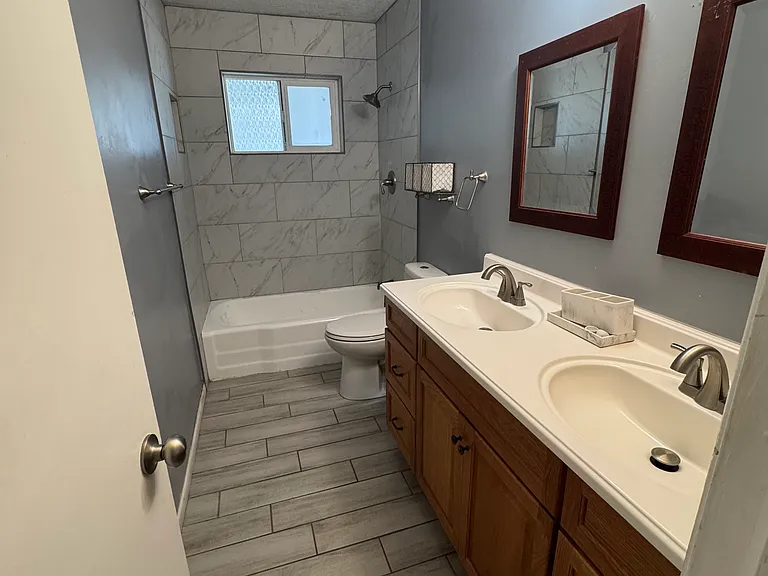 11420 Faye Ave NE — Photo 6