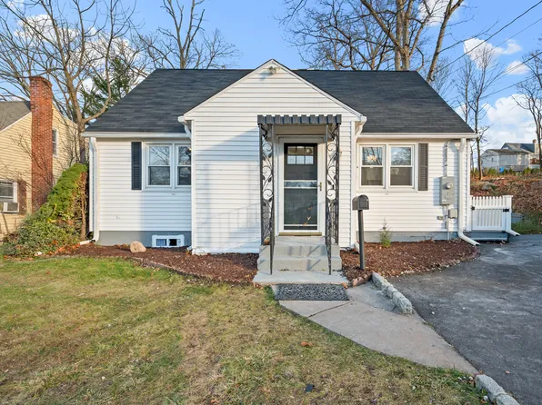 106 Barnes Street, New Britain, CT 06052