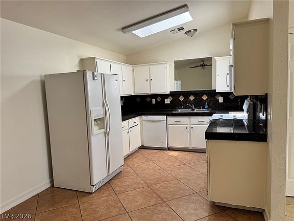 5th image of 2312 Shady Hill Ave