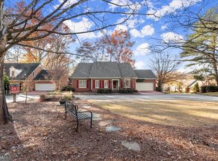 15 Downshire Ln, Decatur, GA 30033
