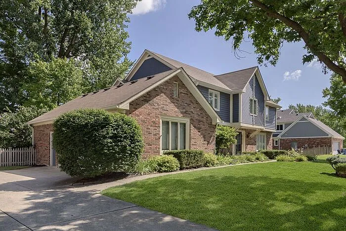 4 bed, 2.5 bath, 2334 sqft, $2,895 — Photo 1