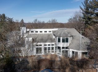 10 Union Hill Rd, Denville, NJ 07834