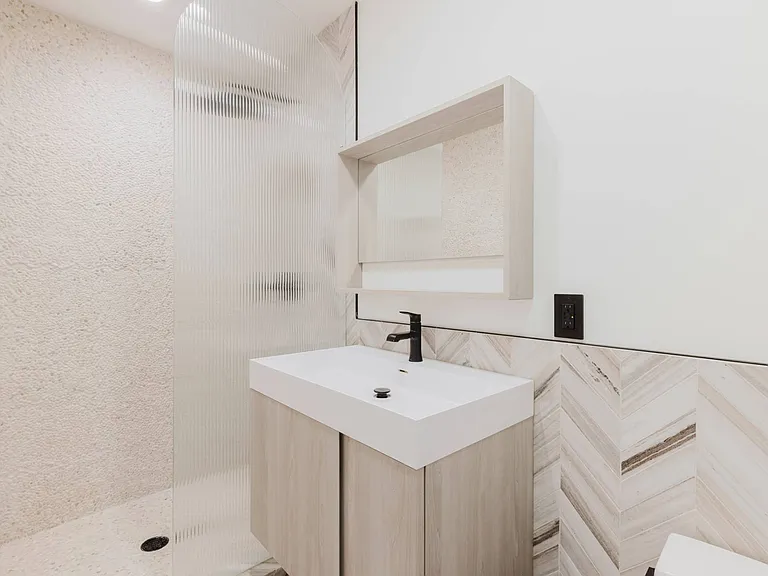 7 Quantuck Bay Ln — Photo 18