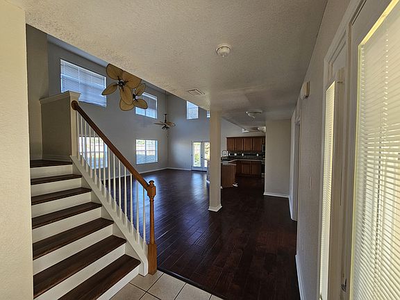 3rd image of 337 Tequesta Dr