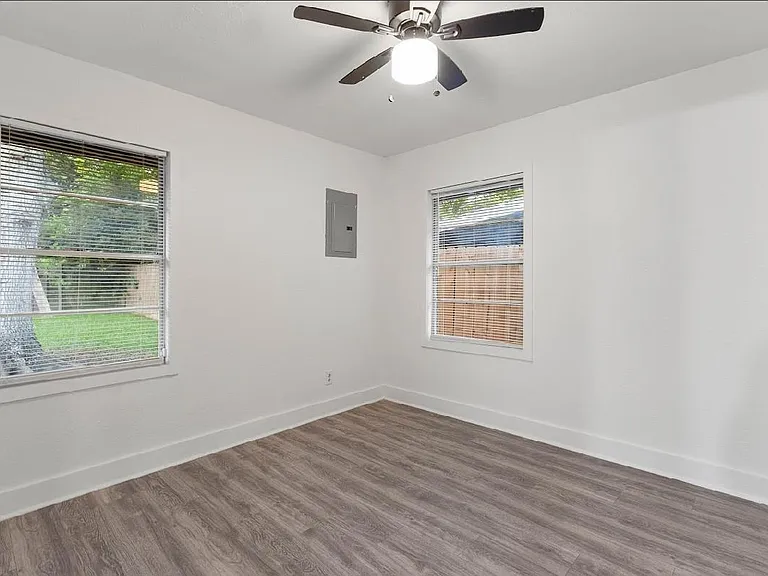4303 Dacca Dr — Photo 4