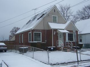 102 Wellington St, Hempstead, NY 11550