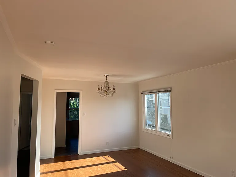 100 Glenview Dr — Photo 5