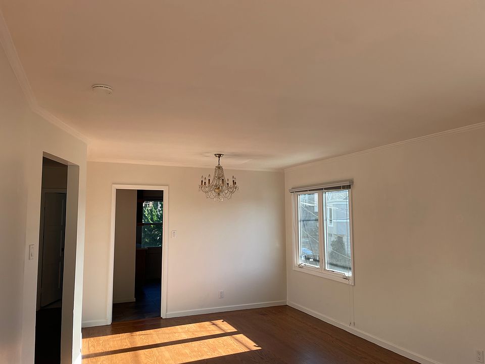 1st image of 100 Glenview Dr