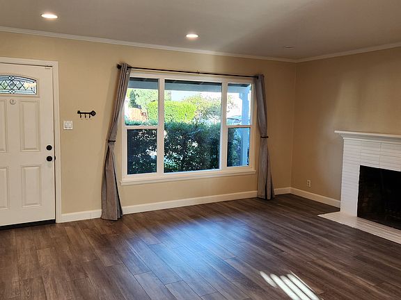3rd image of 2456 Chabot Ter