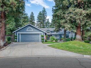 9098 N Cherryhill Ln, Fresno, CA 93720