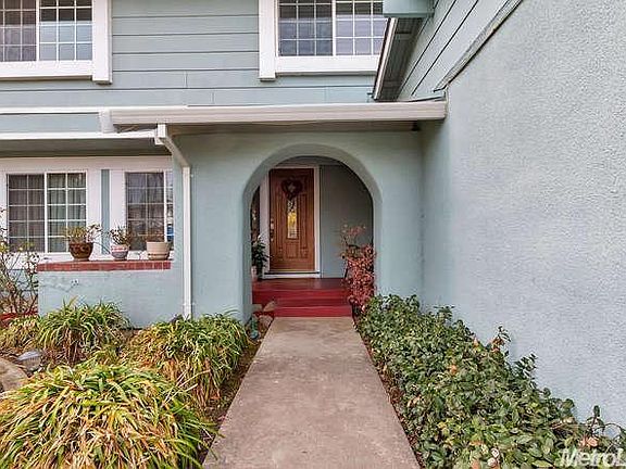 3rd image of 8116 Garryanna Dr