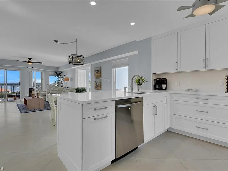 991 N Barfield Dr #401 — Photo 7
