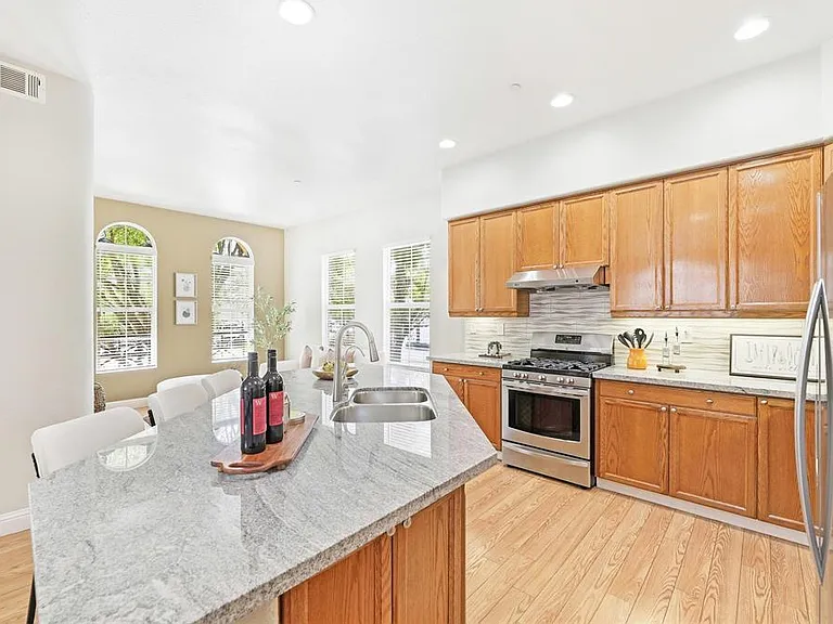 895 Inspiration Pl — Photo 29