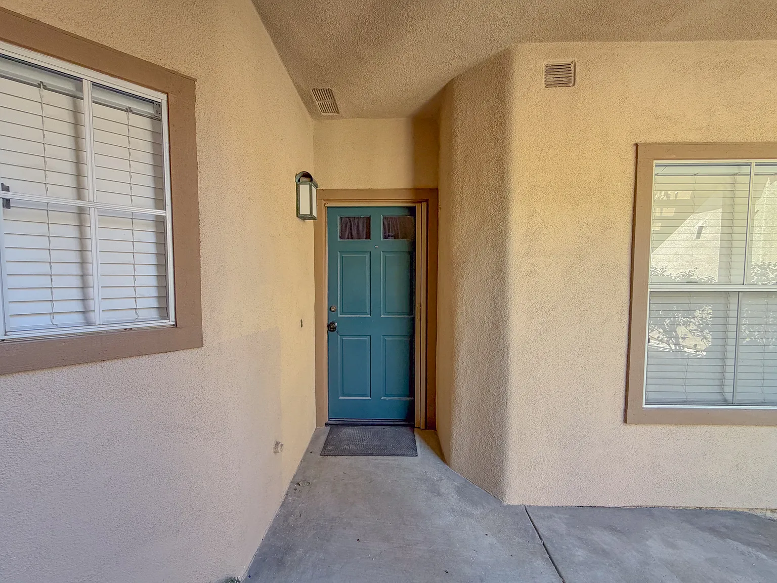 2 bed, 875 sqft, $3,150 — Photo 3