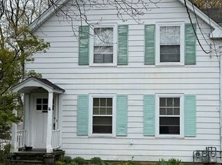 1507 N McKinley Rd, Lake Forest, IL 60045