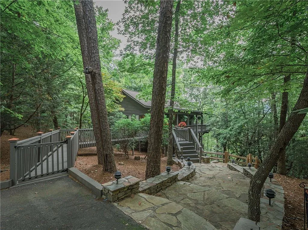64 Highland Farms Ct photo 1