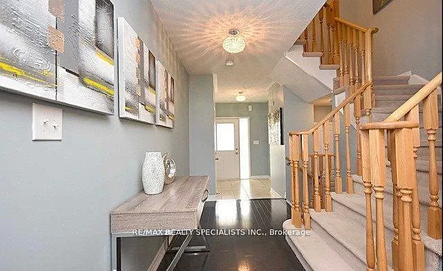 1307 Brandon Ter — Photo 3