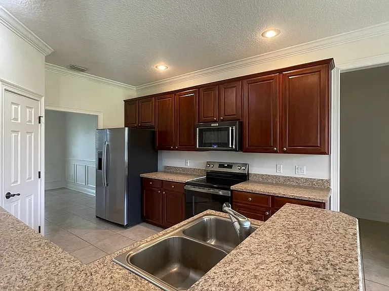7055 Big Bend Dr — Photo 10