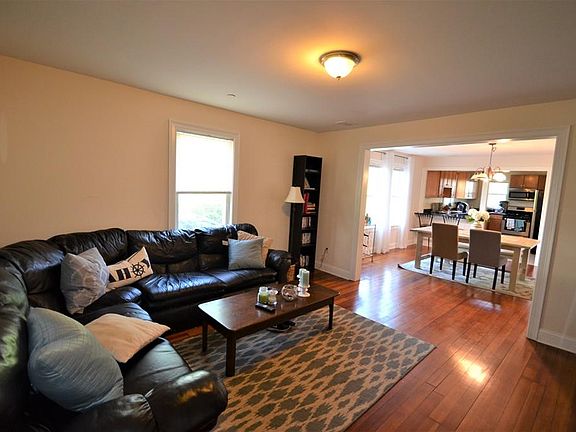 5th image of 39 Ocean Ave #1