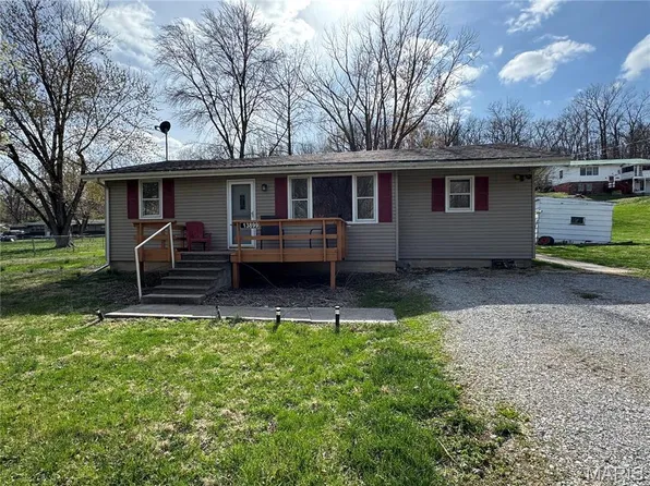 13899 Riverview Dr, New London, MO 63459