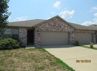 2308 W Deerbrooke Trl, Ozark, MO 65721