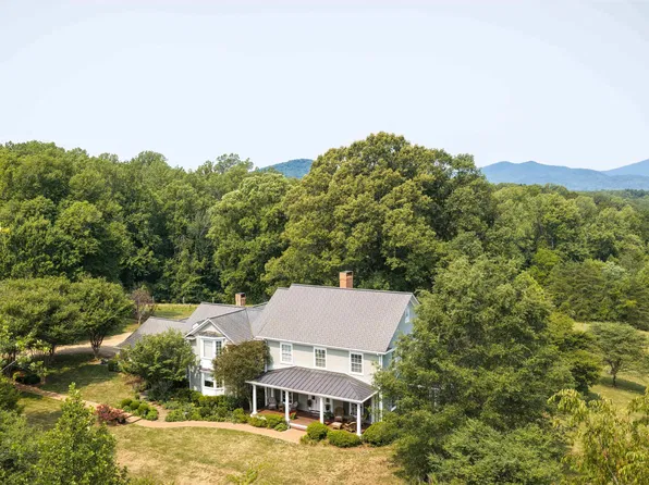 6205 Indian Ridge Dr, Earlysville, VA 22936