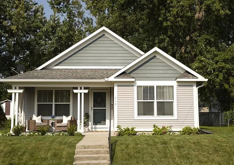 618 N Leland St — Photo 1