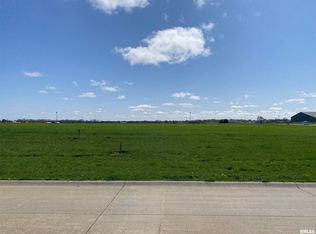 806 Book Ln, Geneseo, IL 61254