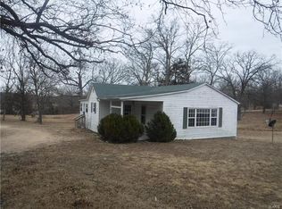 6 Valleyside Rd, Steelville, MO 65565