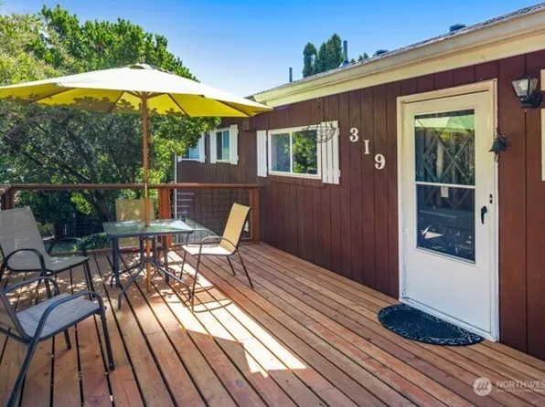 319 Willow Lane, Centralia, WA 98531