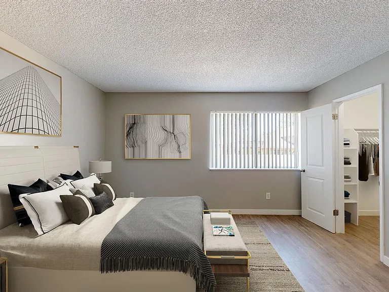 Pine Lake Apartments — Photo 15