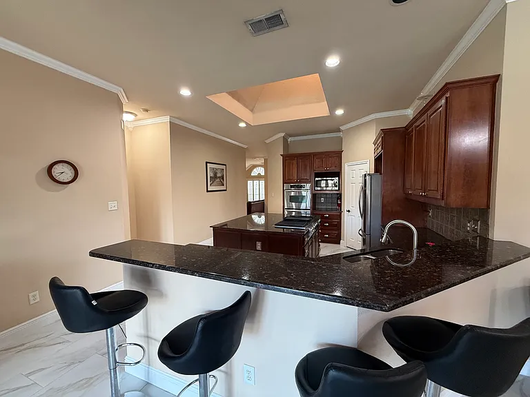1107 Lyra Ln — Photo 7
