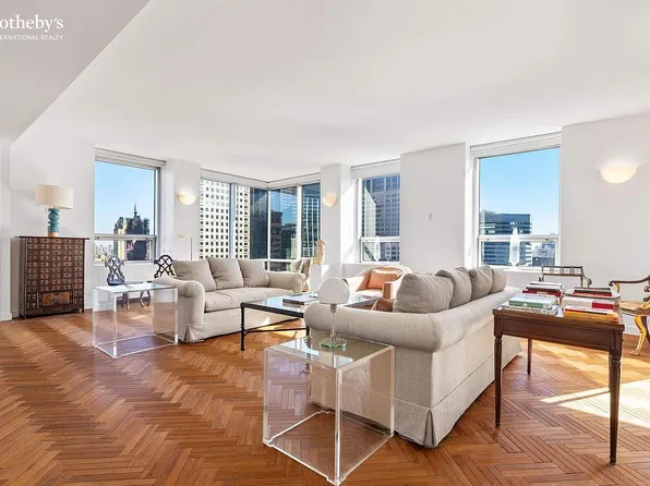 15 W 53rd St #33A, New York, NY 10019
