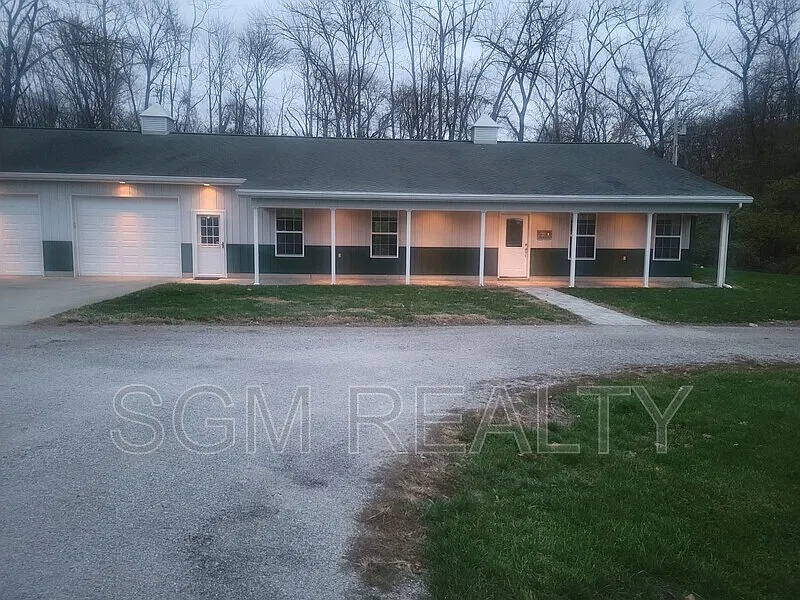 2 bed, 2.0 bath, 1880 sqft, $2,500 — Photo 2