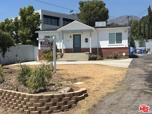 2535 Mary St Photo 1