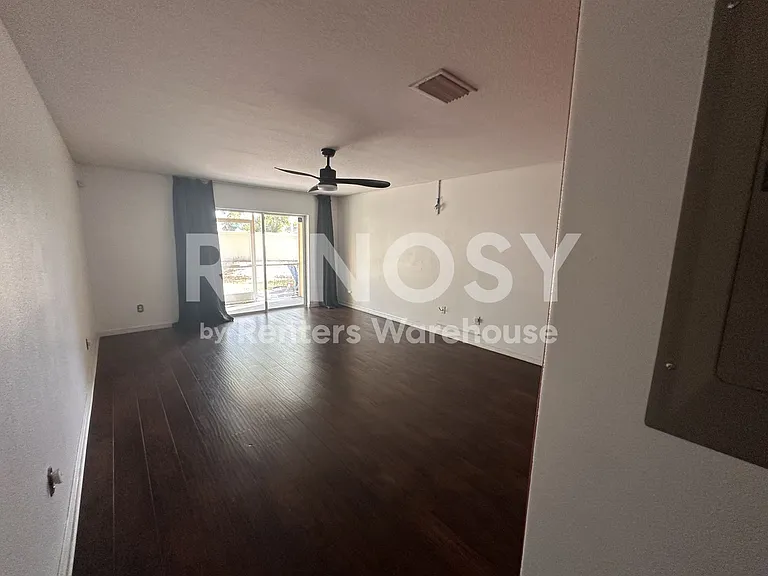 10943 Keys Gate Dr — Photo 21