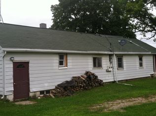 9433 E Lovejoy Rd, Perry, MI 48872