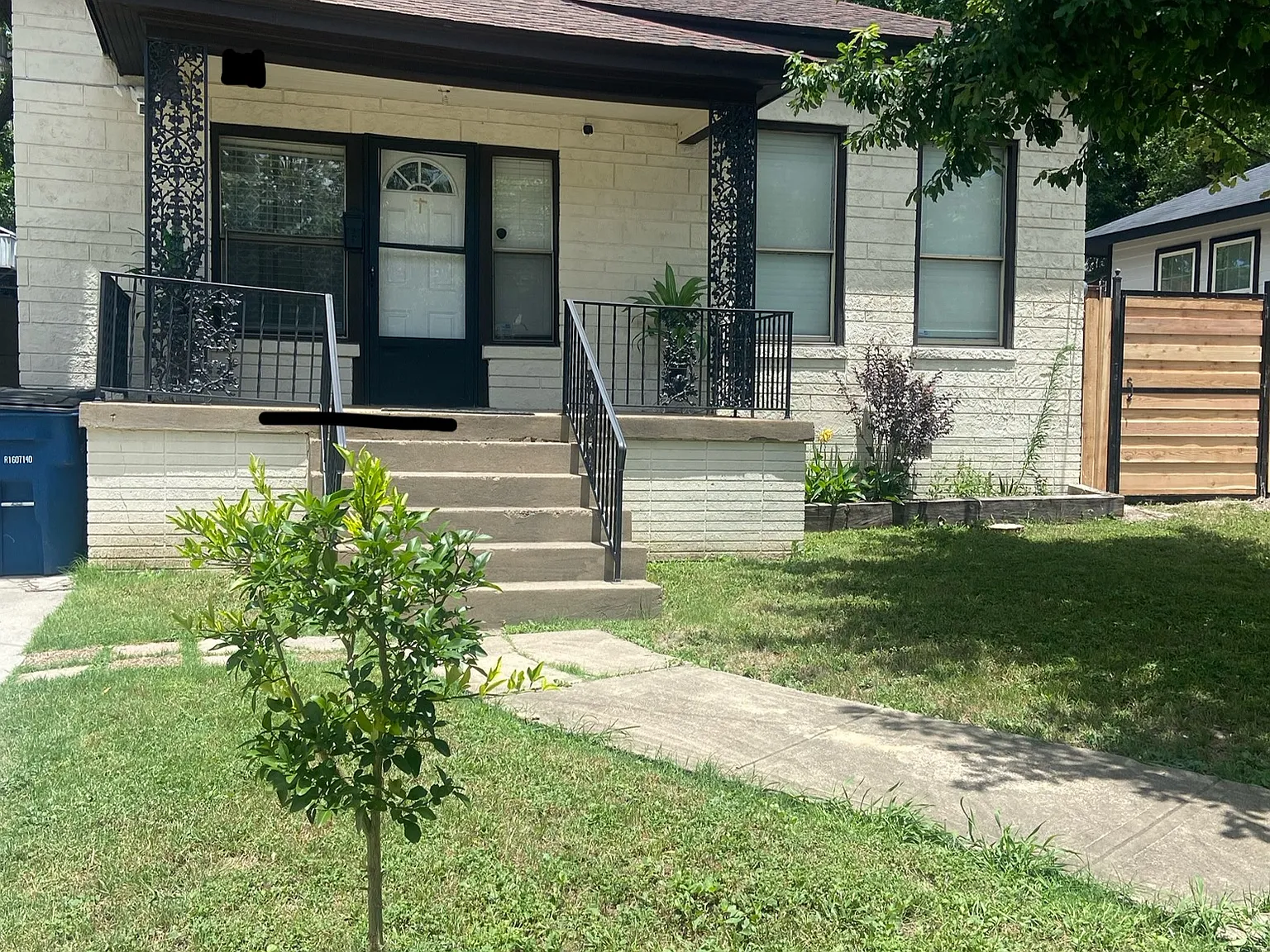 3 bed, 1232 sqft, $2,000 — Photo 1