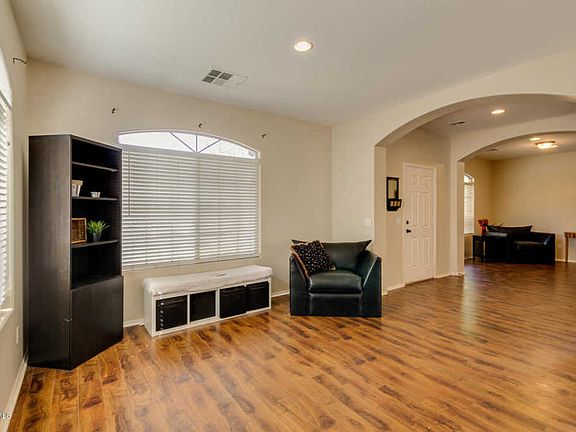 3rd image of 3607 E Calistoga Dr