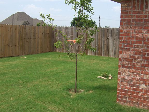 Underground programmable sprinkler system