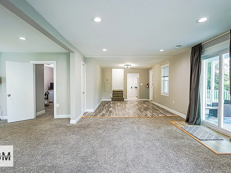 9615 51st Pl — Photo 17