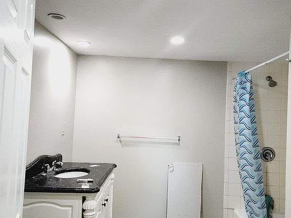 downstairs bathroom, very spacious