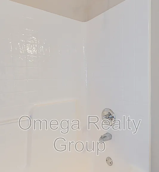 2170 Village Ln — Photo 37