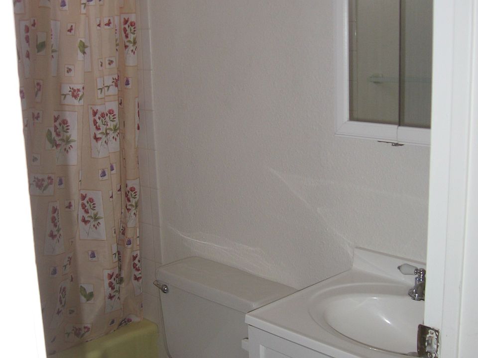 2nd image of 491-32 1/8 Rd