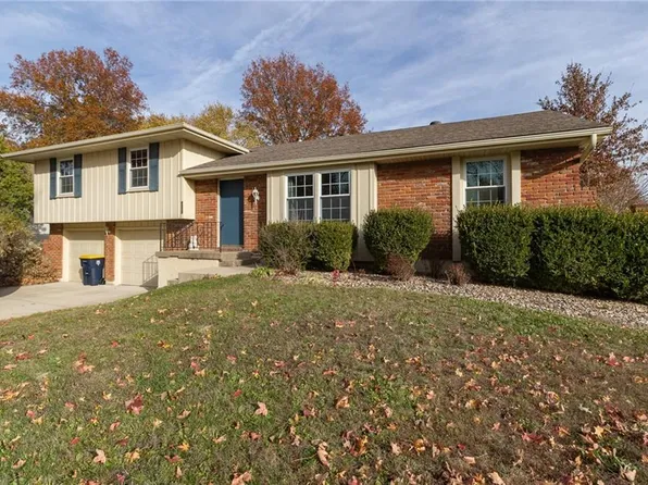 8017 N Harrison St, Kansas City, MO 64118