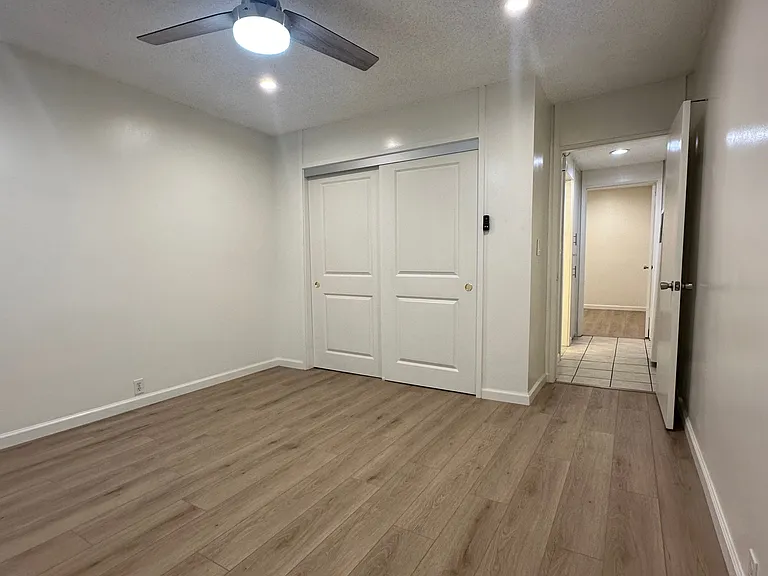 Closet view of B2