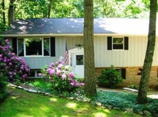 1345 Asper Dr, Boiling Springs, PA 17007